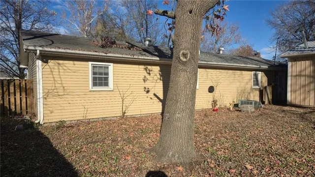 $104,500 | 709 East Lincoln Street, Iola, KS 66749