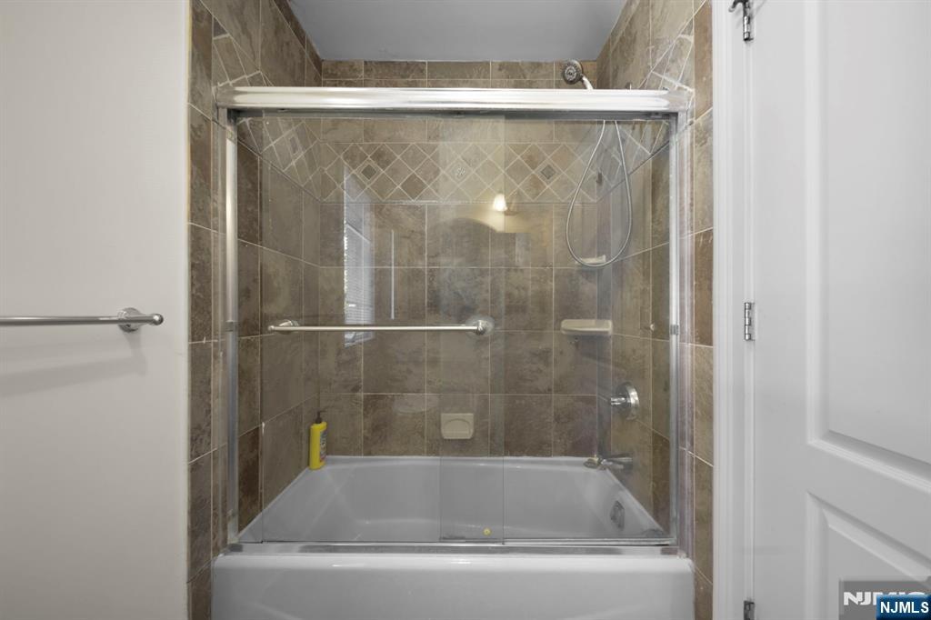 218 County Road Tenafly, NJ 07670 - Photo 19 of 21