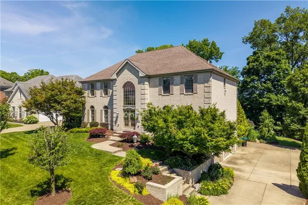 $895,000 | 109 Windermere Court, Canonsburg, PA 15317