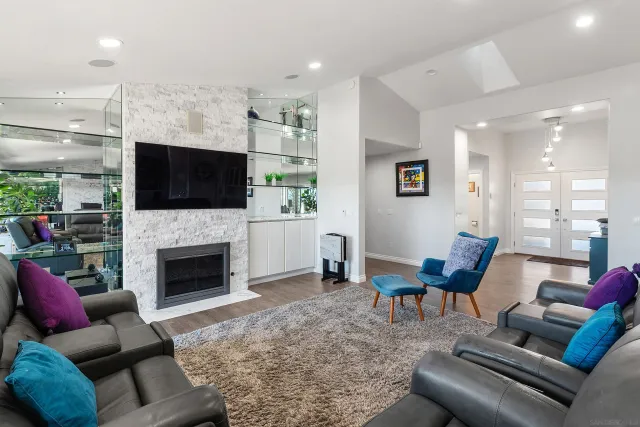 $2,148,888 | 1427 Buckskin Drive, Escondido, CA 92029