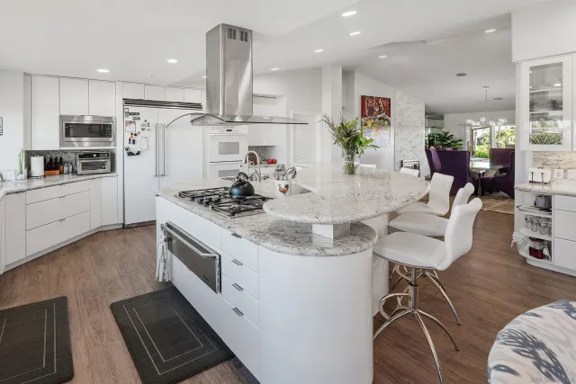 $2,148,888 | 1427 Buckskin Drive, Escondido, CA 92029