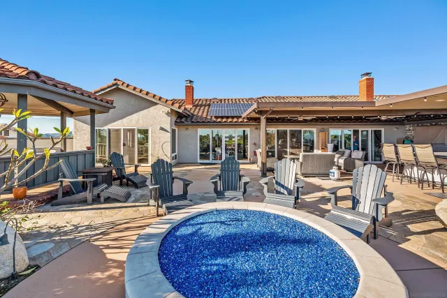 $2,148,888 | 1427 Buckskin Drive, Escondido, CA 92029