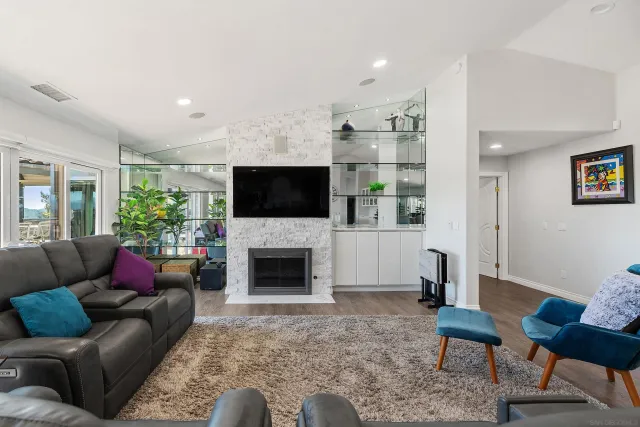 $2,148,888 | 1427 Buckskin Drive, Escondido, CA 92029