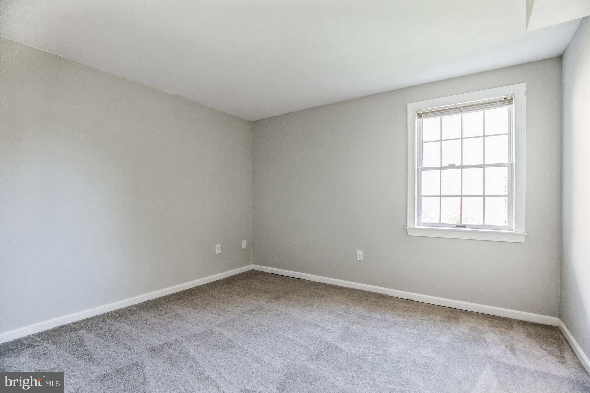 6206 Winnepeg Drive Burke, VA 22015 - Photo 24 of 29 Bedroom 4