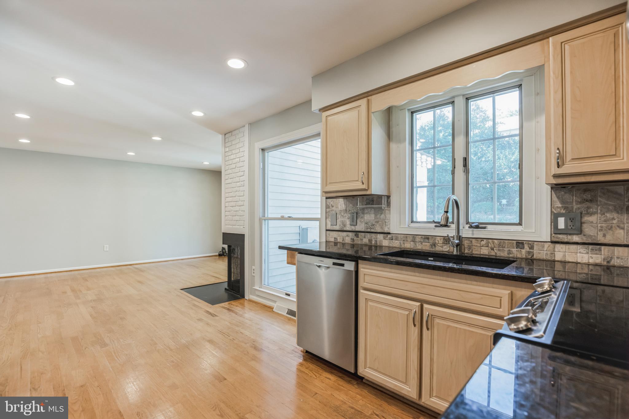 6206 Winnepeg Drive Burke, VA 22015 - Photo 8 of 29