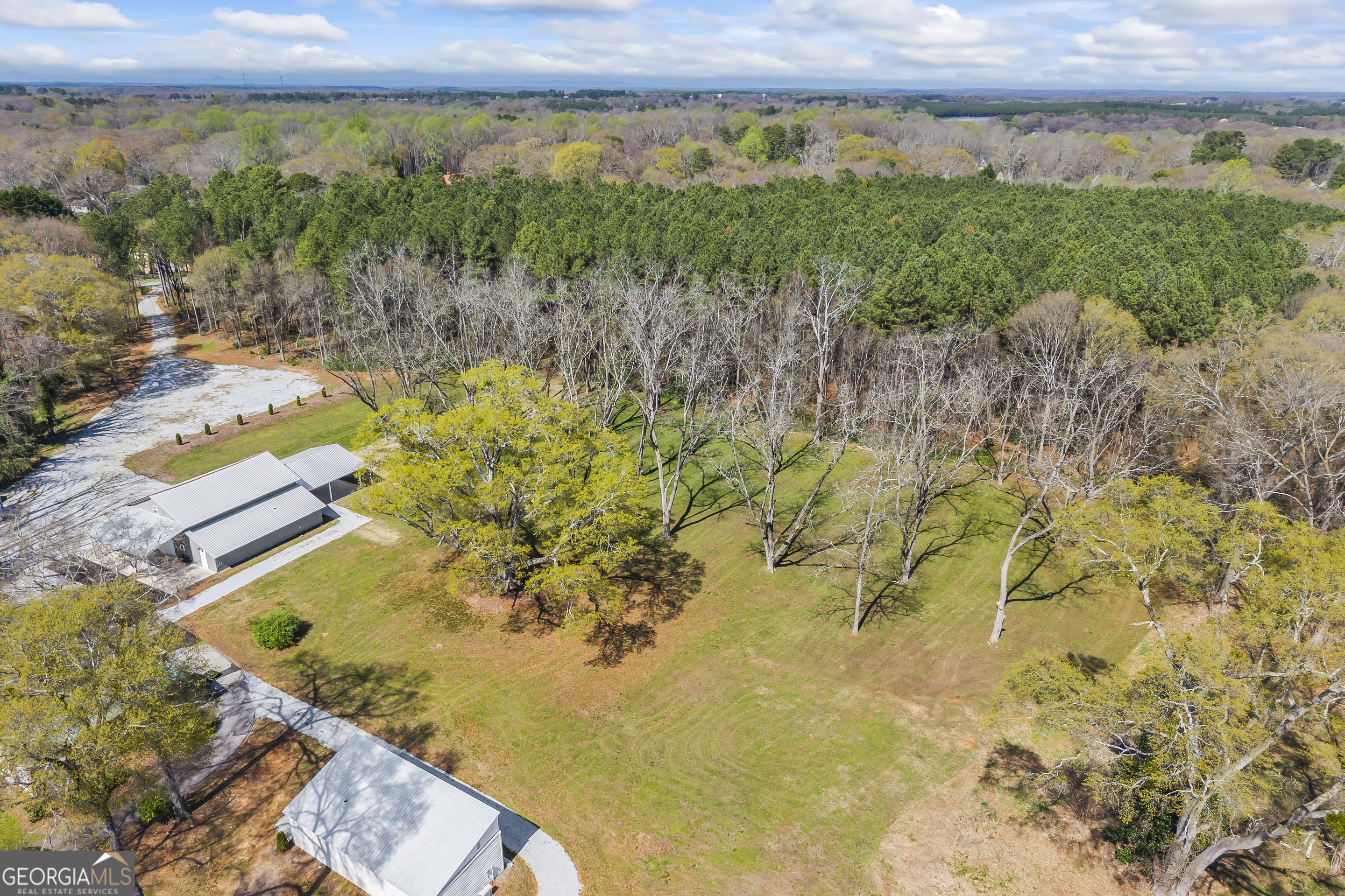 215 Hartwell Road Lavonia, GA 30553 - Photo 17 of 80