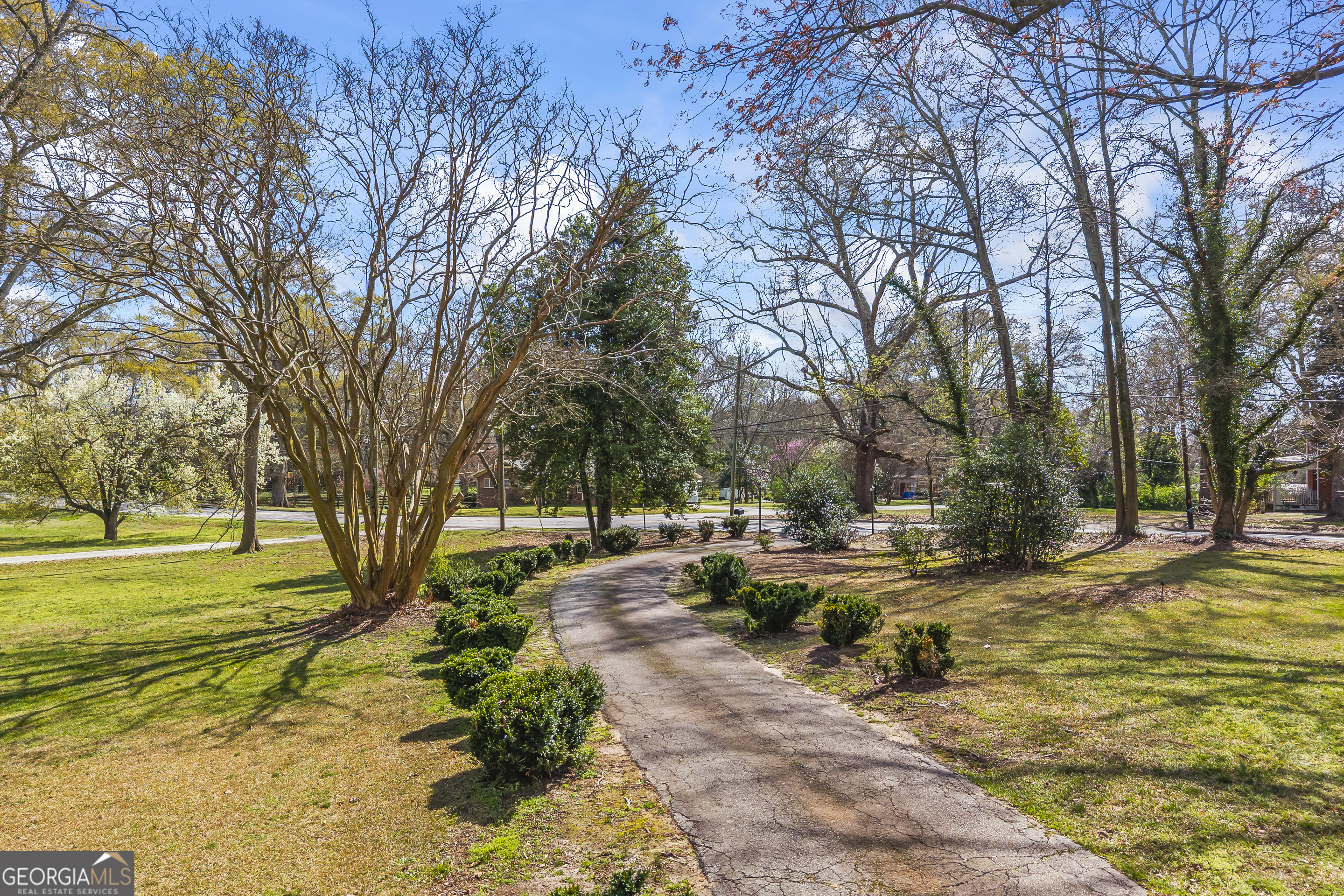 215 Hartwell Road Lavonia, GA 30553 - Photo 18 of 80