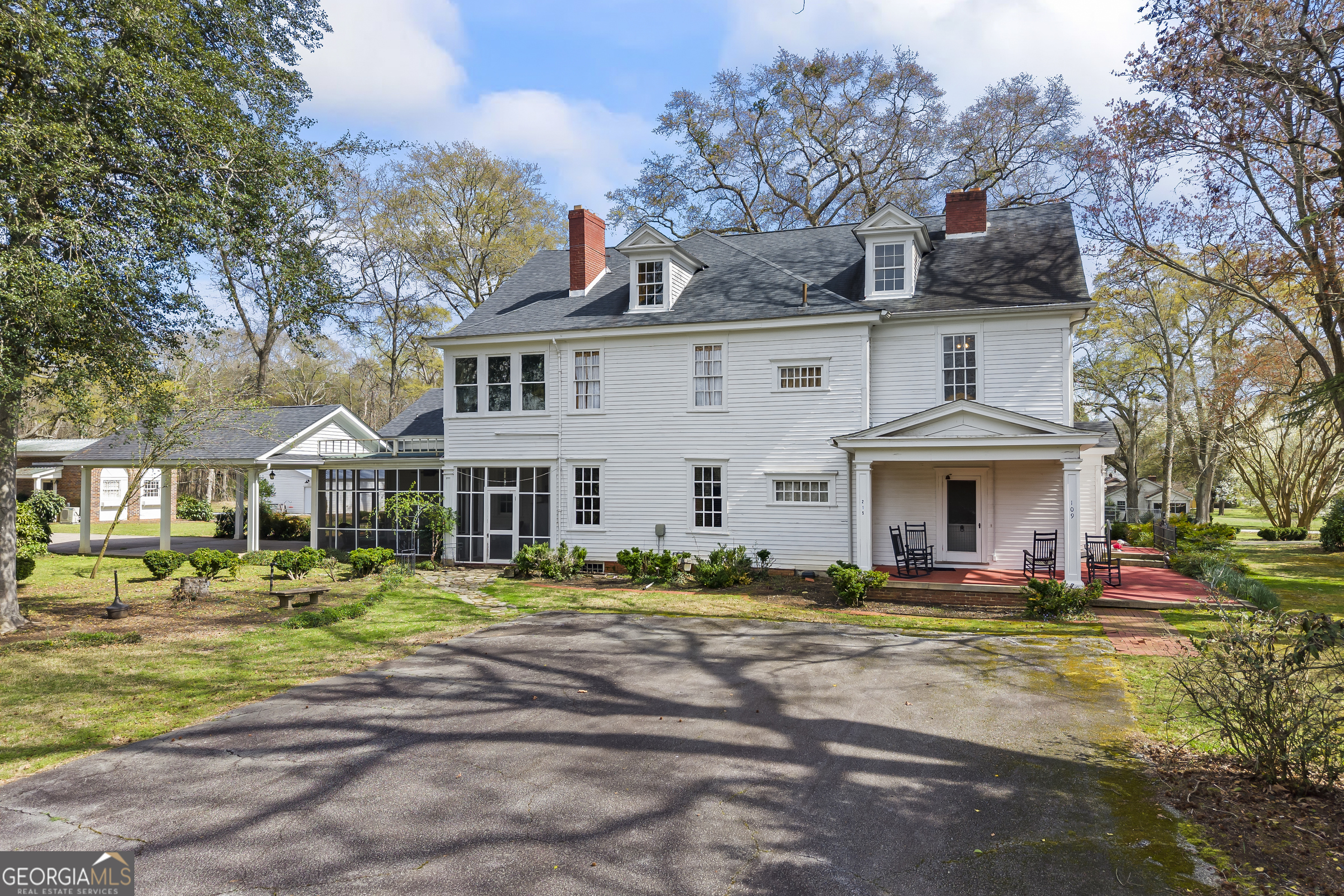 215 Hartwell Road Lavonia, GA 30553 - Photo 2 of 80