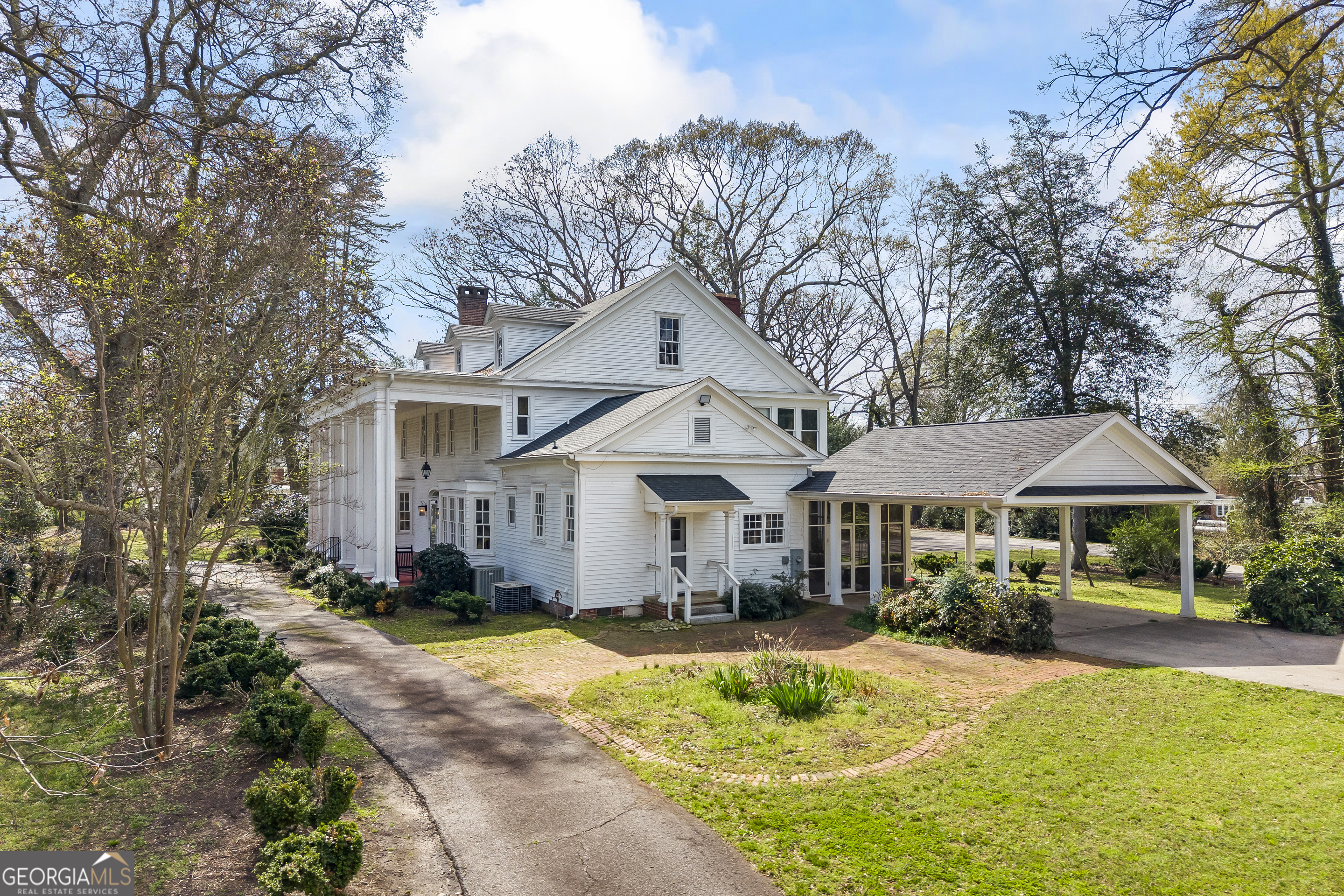 215 Hartwell Road Lavonia, GA 30553 - Photo 4 of 80