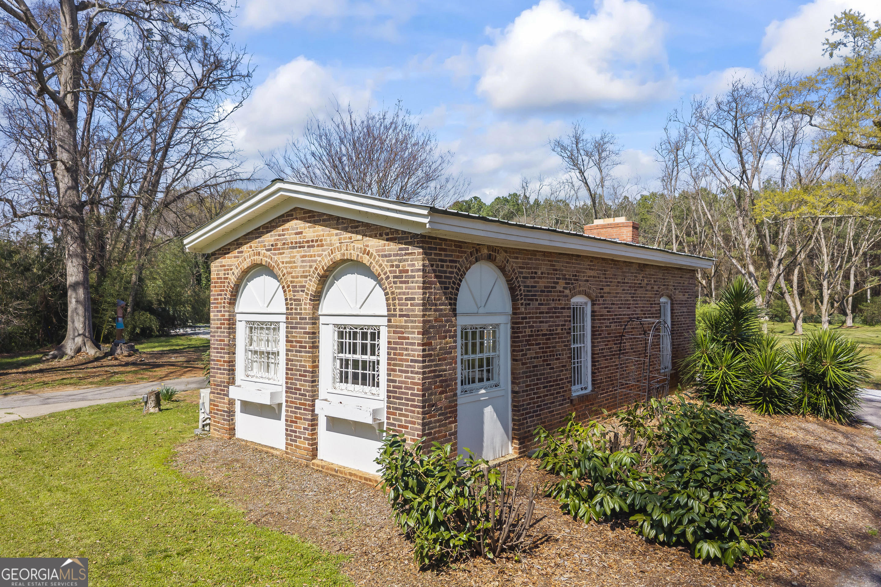 215 Hartwell Road Lavonia, GA 30553 - Photo 6 of 80