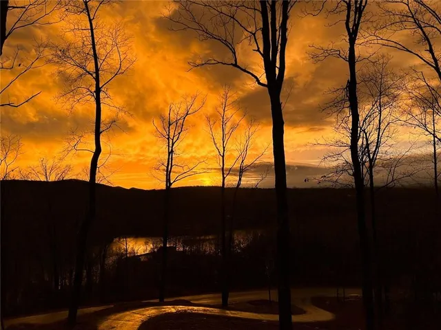 $1,150,000 | 77 North Shore Drive, Cleveland, GA 30528