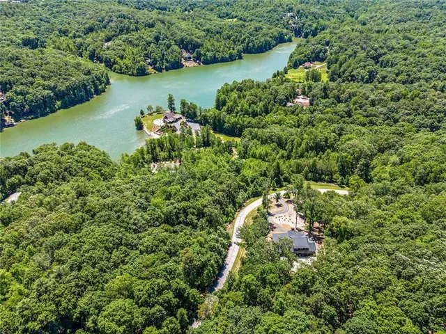 $1,150,000 | 77 North Shore Drive, Cleveland, GA 30528
