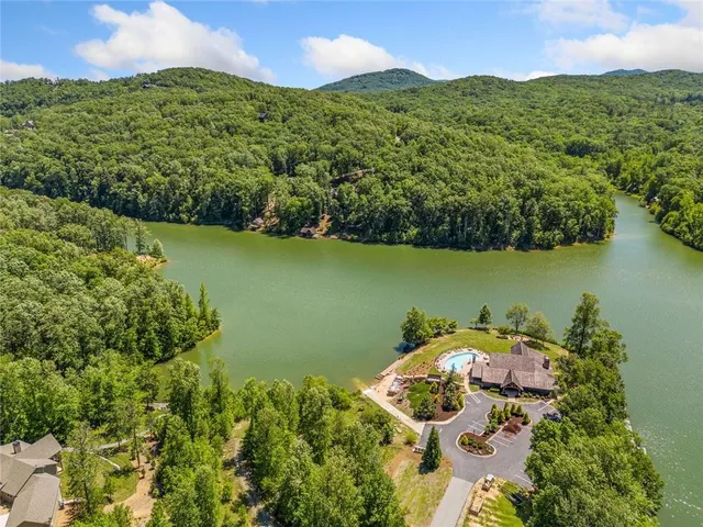 $1,150,000 | 77 North Shore Drive, Cleveland, GA 30528