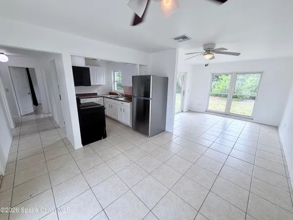 $1,600 | 2107 Little John Road, Melbourne, FL 32935