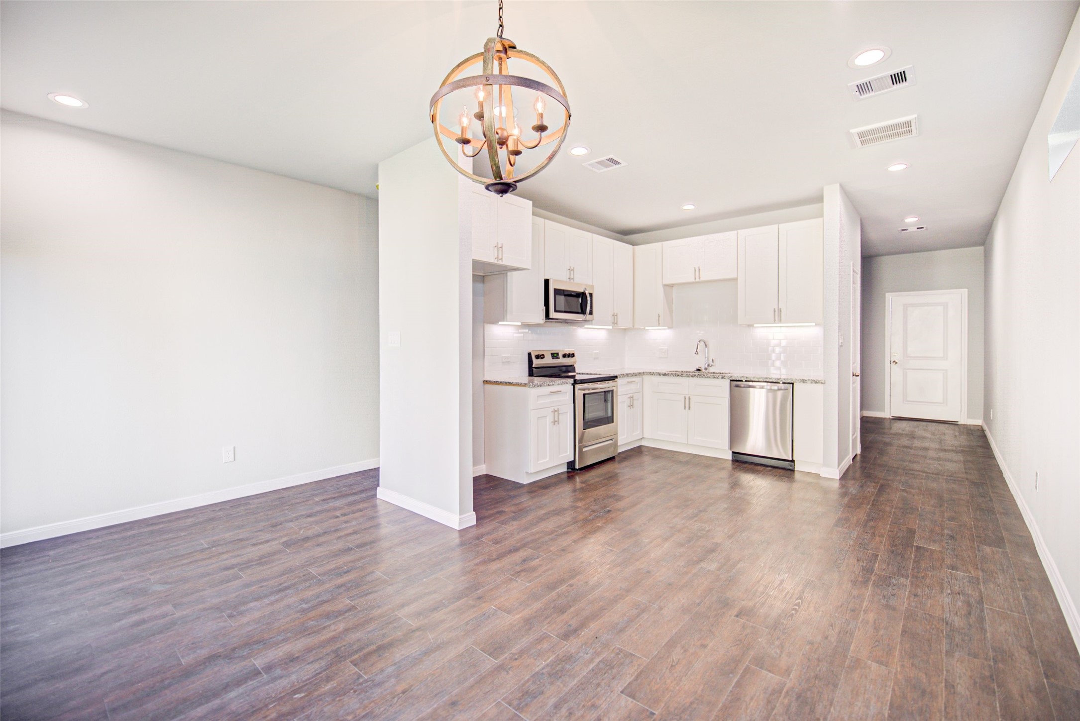 4945 Ambient Dr Spring Spring, TX 77379 - Photo 5 of 22 Gallery Image 5