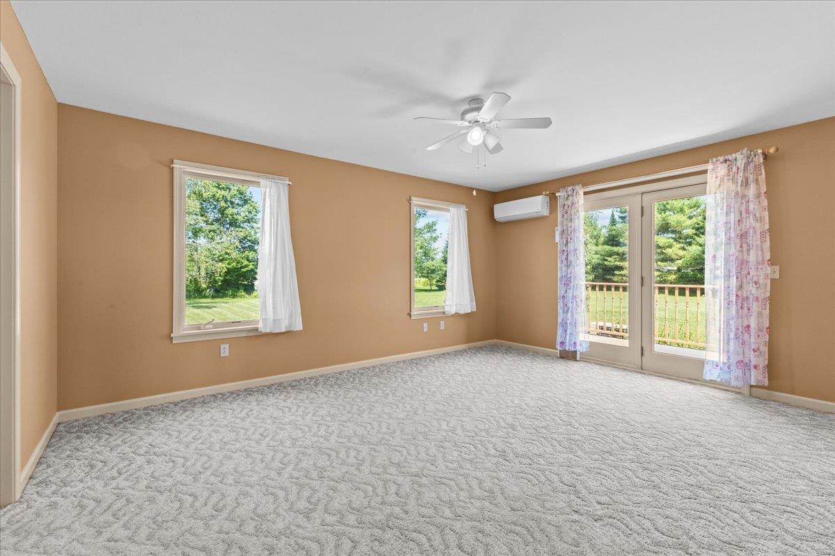 186 Worcester View Lane Morristown, VT 05661 - Photo 23 of 32