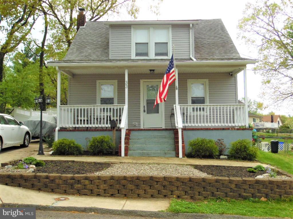 33 Forrest Avenue Runnemede, NJ 08078 - Photo 1 of 61