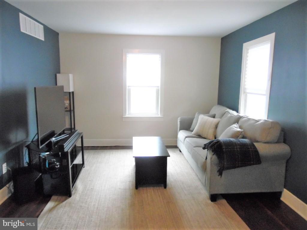33 Forrest Avenue Runnemede, NJ 08078 - Photo 12 of 61