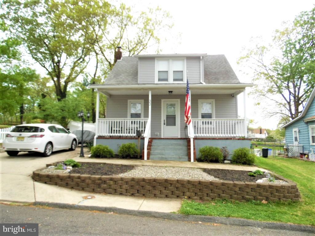 33 Forrest Avenue Runnemede, NJ 08078 - Photo 3 of 61