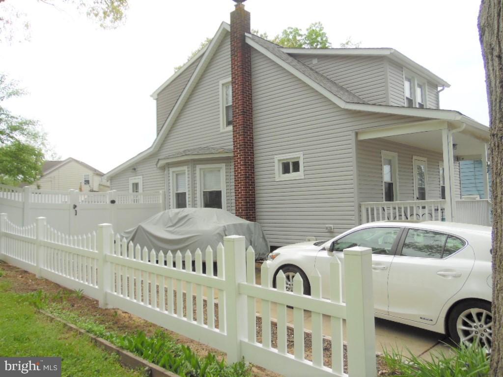 33 Forrest Avenue Runnemede, NJ 08078 - Photo 4 of 61 Side Front