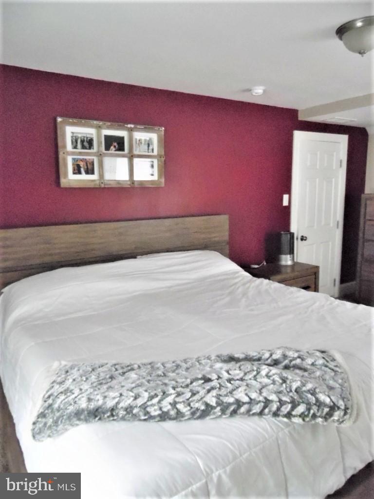 33 Forrest Avenue Runnemede, NJ 08078 - Photo 32 of 61