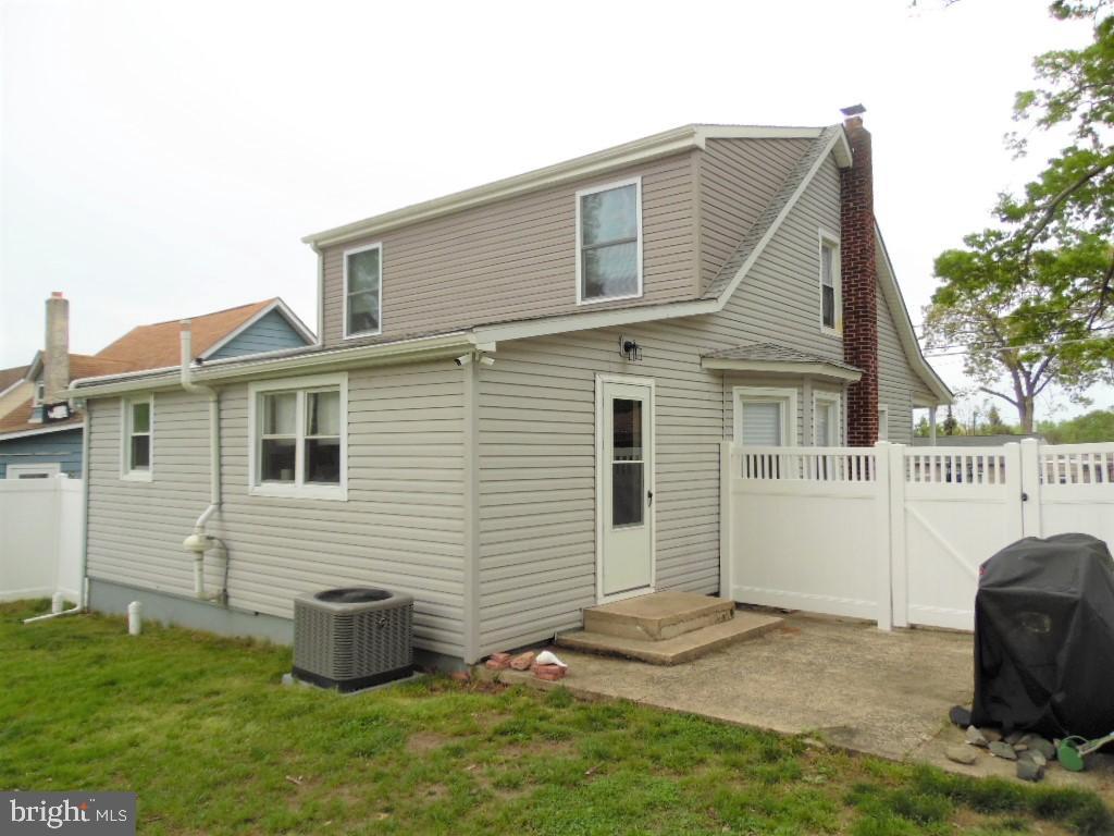 33 Forrest Avenue Runnemede, NJ 08078 - Photo 58 of 61 Rear Exterior