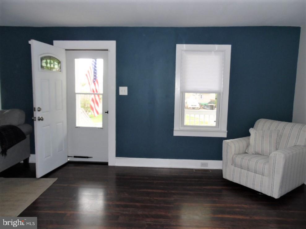 33 Forrest Avenue Runnemede, NJ 08078 - Photo 8 of 61