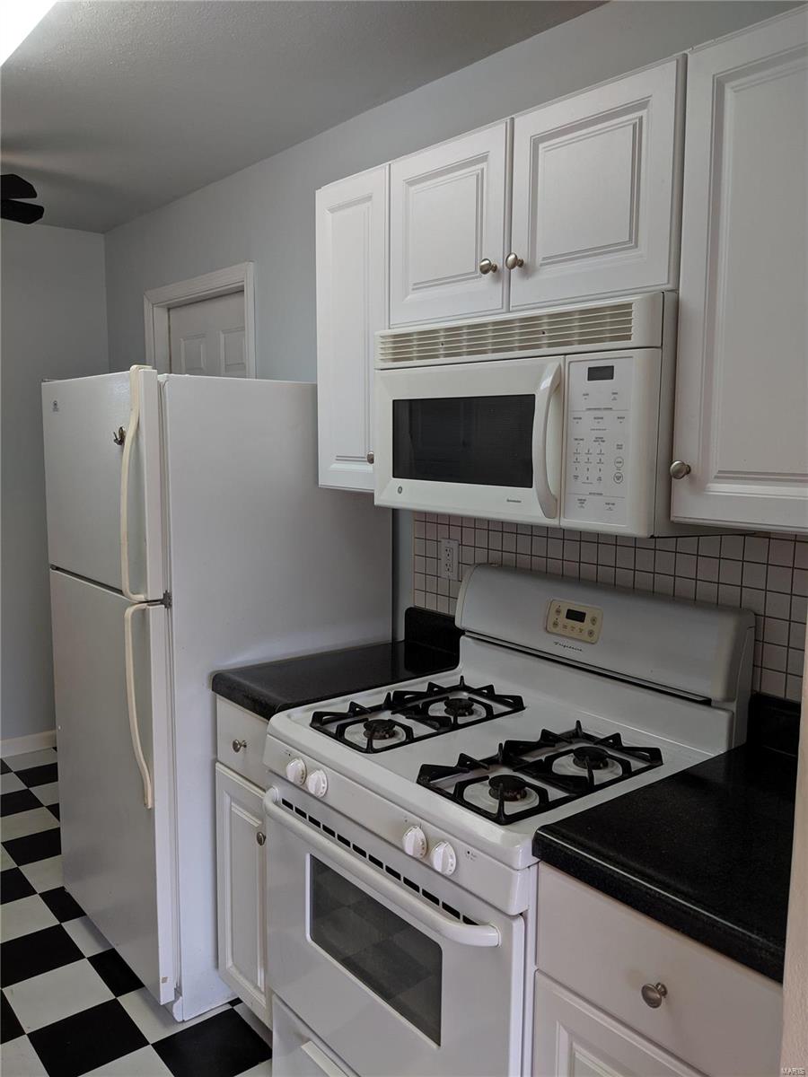 10231 Breckenridge Road St. Ann, MO 63074 - Photo 8 of 18 Gallery Image 8
