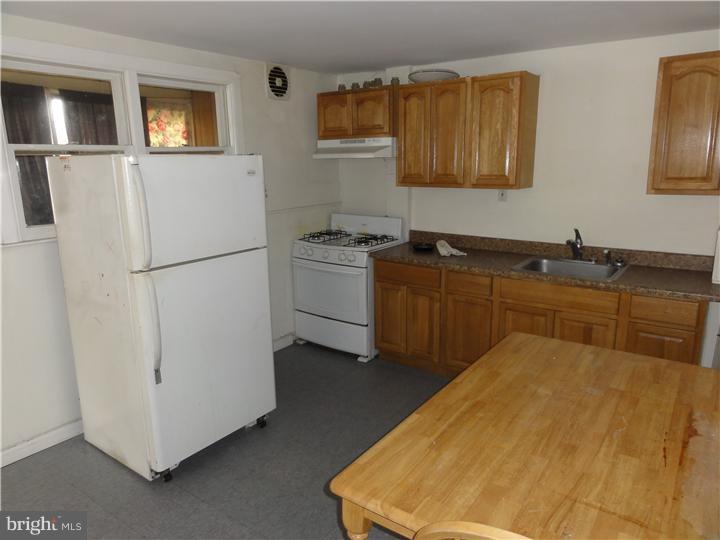32 Rush Street Riverside, NJ 08075 - Photo 2 of 6