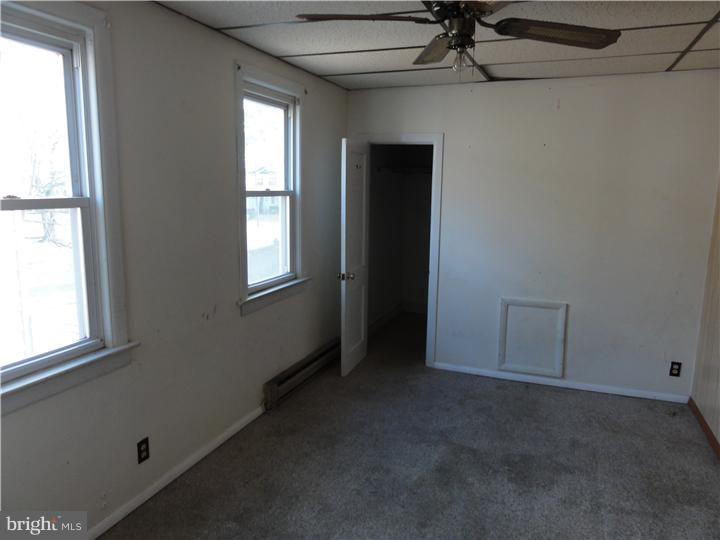 32 Rush Street Riverside, NJ 08075 - Photo 4 of 6