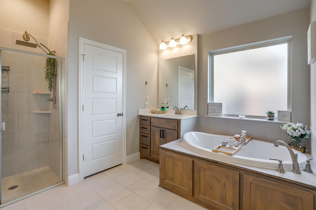 709 Waterford Way Joshua, TX 76058 - Photo 25 of 35
