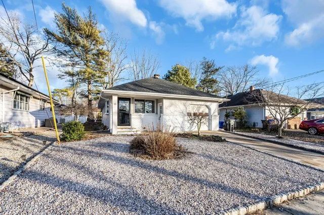 $375,000 | 15 Mt Logan Lane, Toms River, NJ 08753