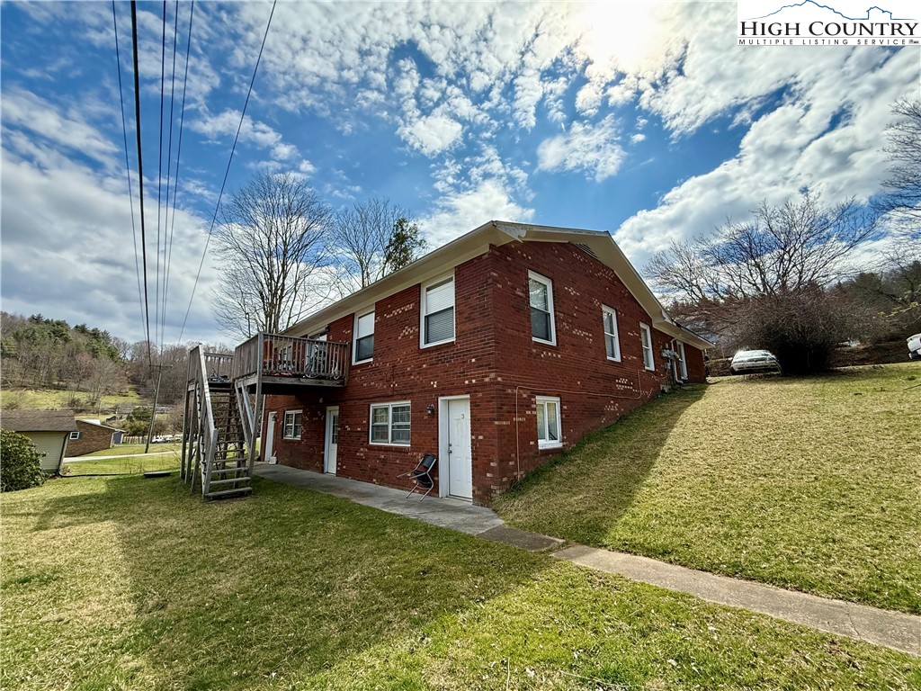 210 Howard's Creek Road Boone, NC 28607 - Photo 3 of 17