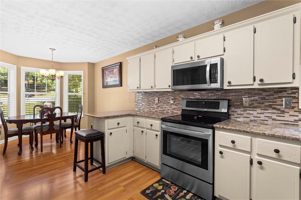 5310 Redfield Way Flowery Branch, GA 30542 - Photo 10 of 55