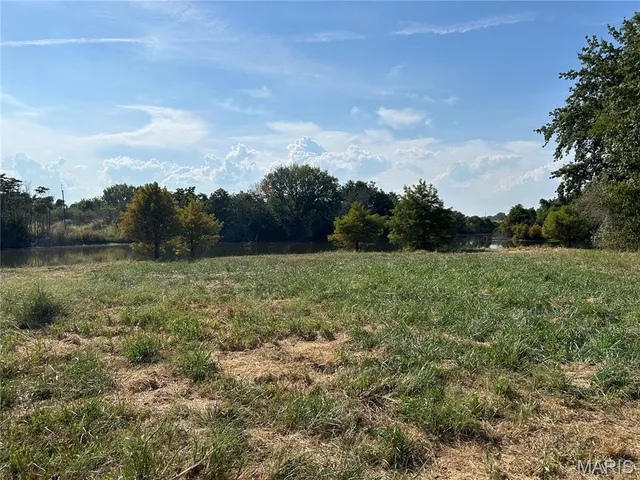 $677,600 | Xxxx Klohr Toen Lane, Columbia, IL 62236