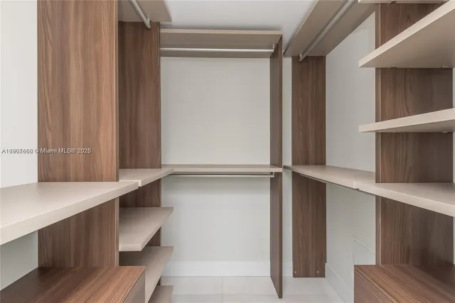 $13,500 | 488 Northeast 18th Street, Unit 1815, Miami, FL 33132