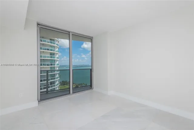 $13,500 | 488 Northeast 18th Street, Unit 1815, Miami, FL 33132