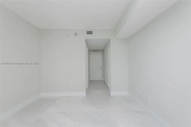 $13,500 | 488 Northeast 18th Street, Unit 1815, Miami, FL 33132