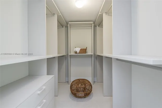 $13,500 | 488 Northeast 18th Street, Unit 1815, Miami, FL 33132