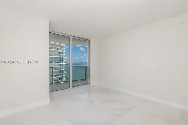 $13,500 | 488 Northeast 18th Street, Unit 1815, Miami, FL 33132