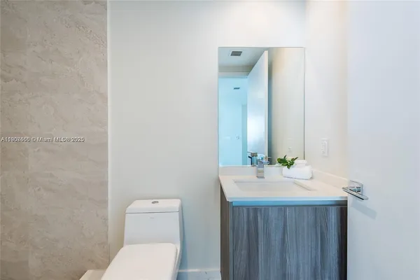 $13,500 | 488 Northeast 18th Street, Unit 1815, Miami, FL 33132