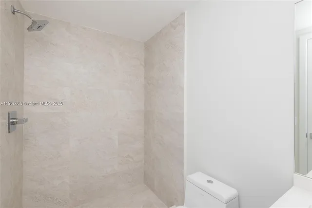 $13,500 | 488 Northeast 18th Street, Unit 1815, Miami, FL 33132