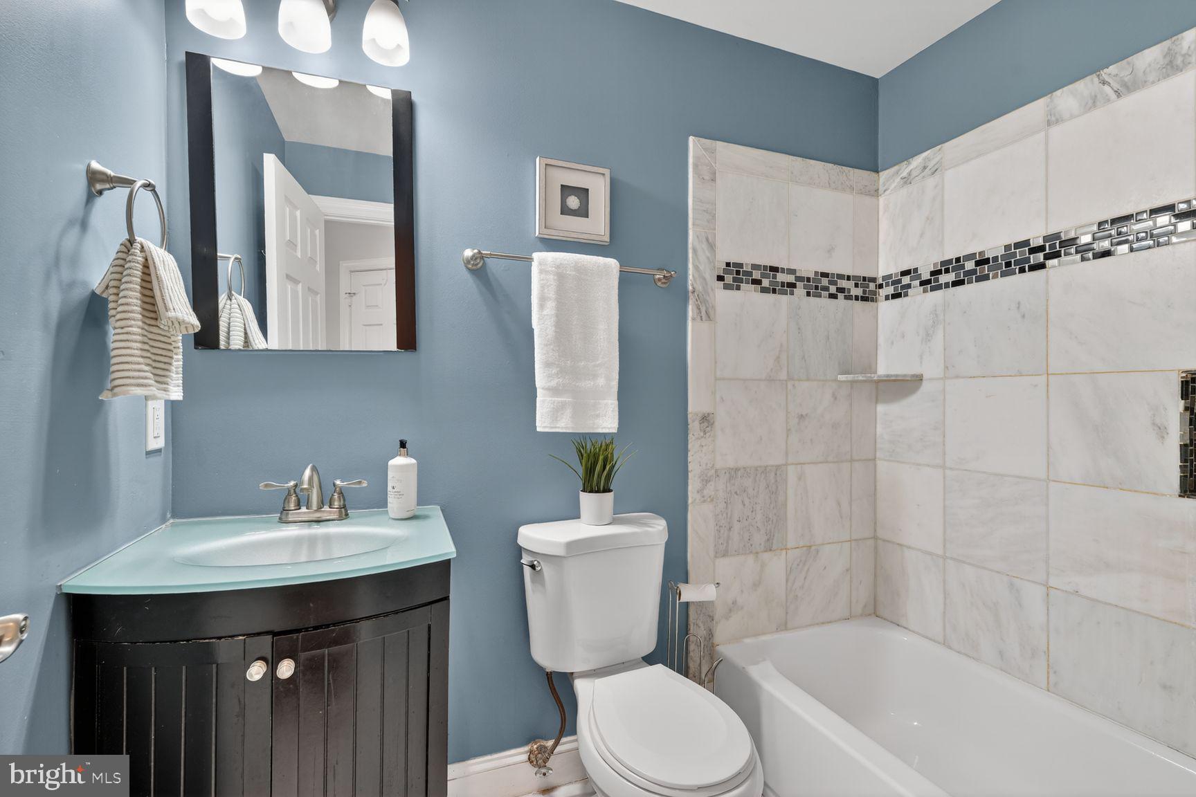 803 9th Street Northeast Washington, DC 20002 - Photo 22 of 29 Recently renovated second full bath