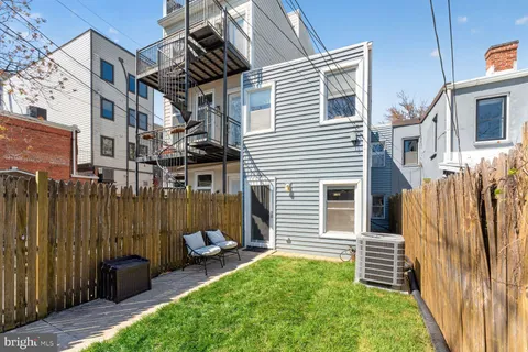 $924,900 | 803 9th Street Northeast, Washington, DC 20002