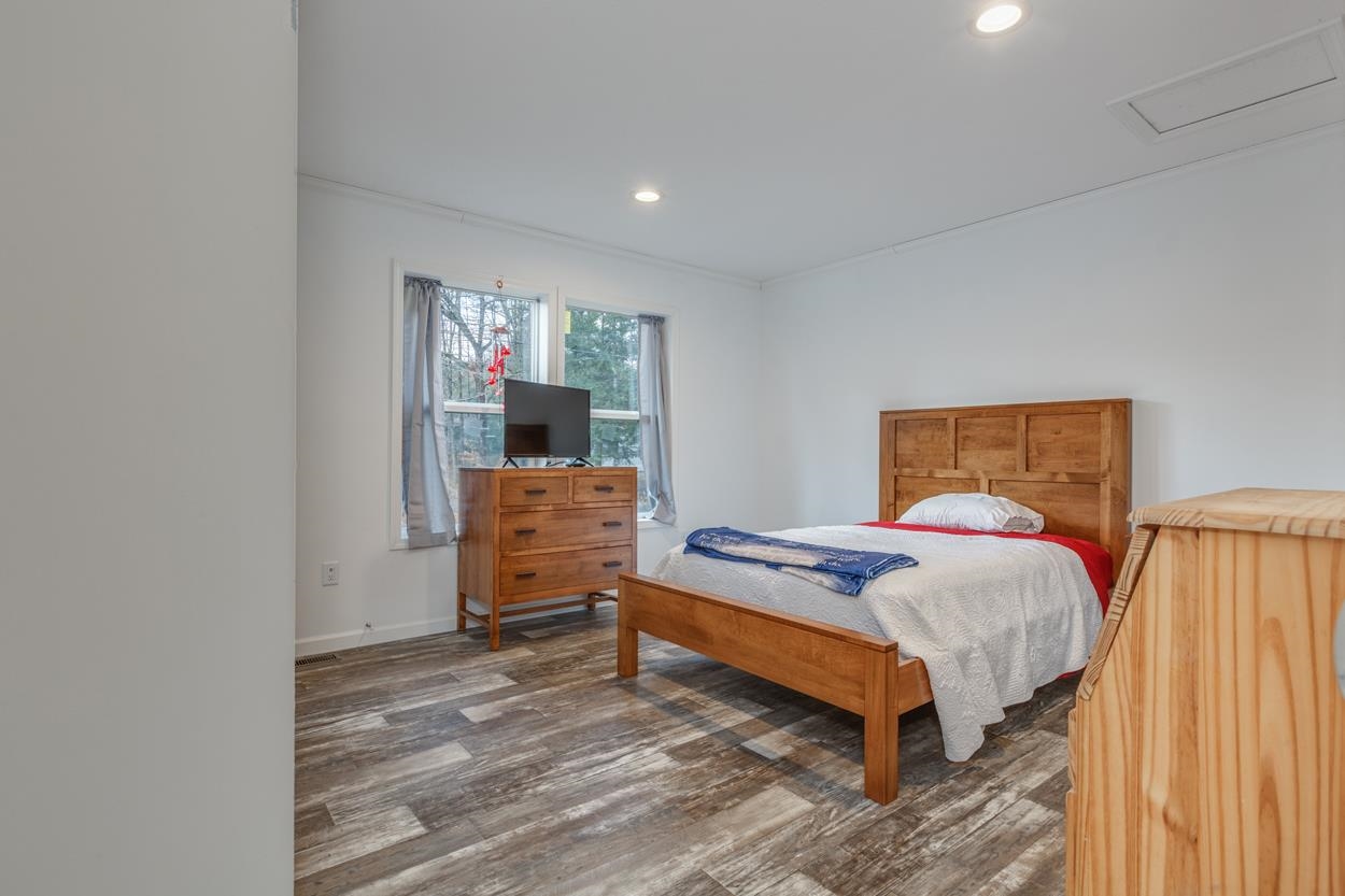 30 Evergreen Lane Hopkinton, NH 03229 - Photo 3 of 21