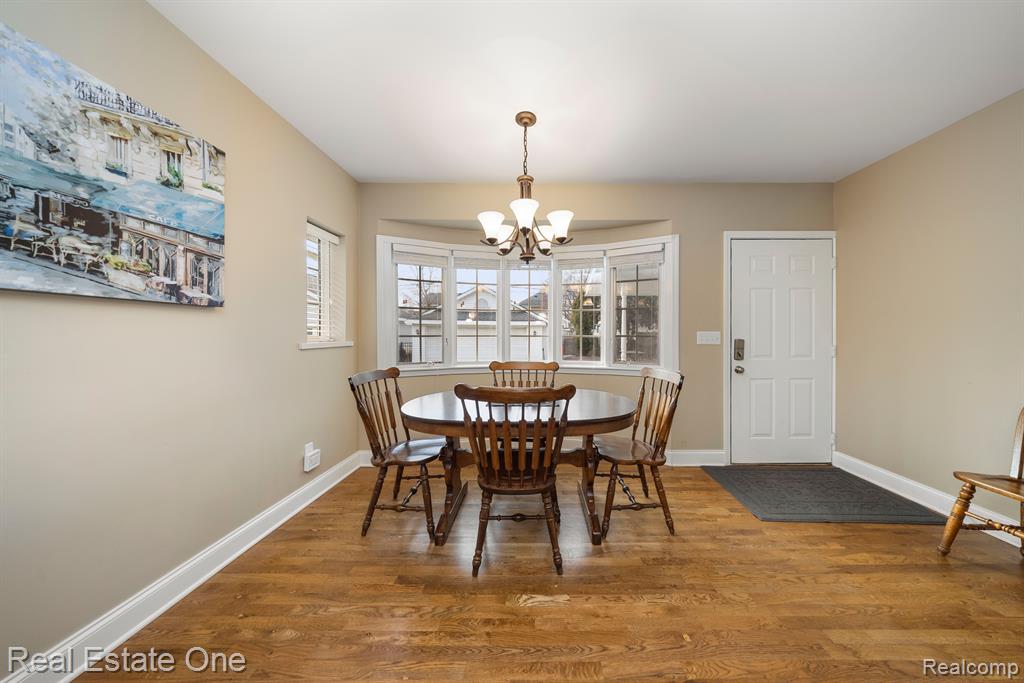 421 North Castell Avenue Rochester, MI 48307 - Photo 19 of 50