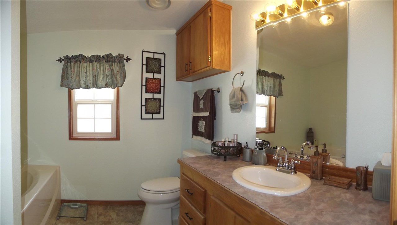 5457 West Tarbert Road Deer Park, WA 99006 - Photo 10 of 15