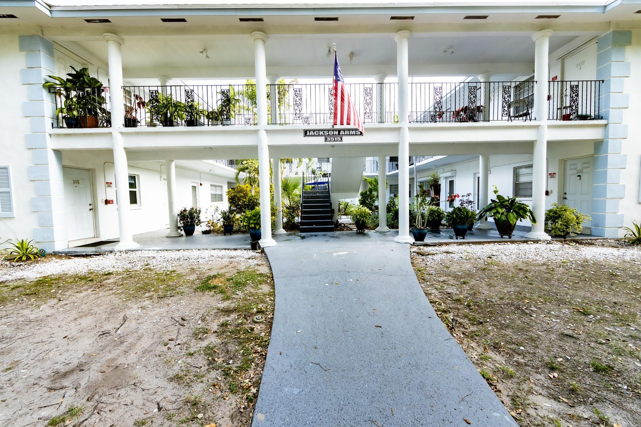 3515 Van Buren Street, Unit A Hollywood, FL 33021 - Photo 3 of 11 Photo 3