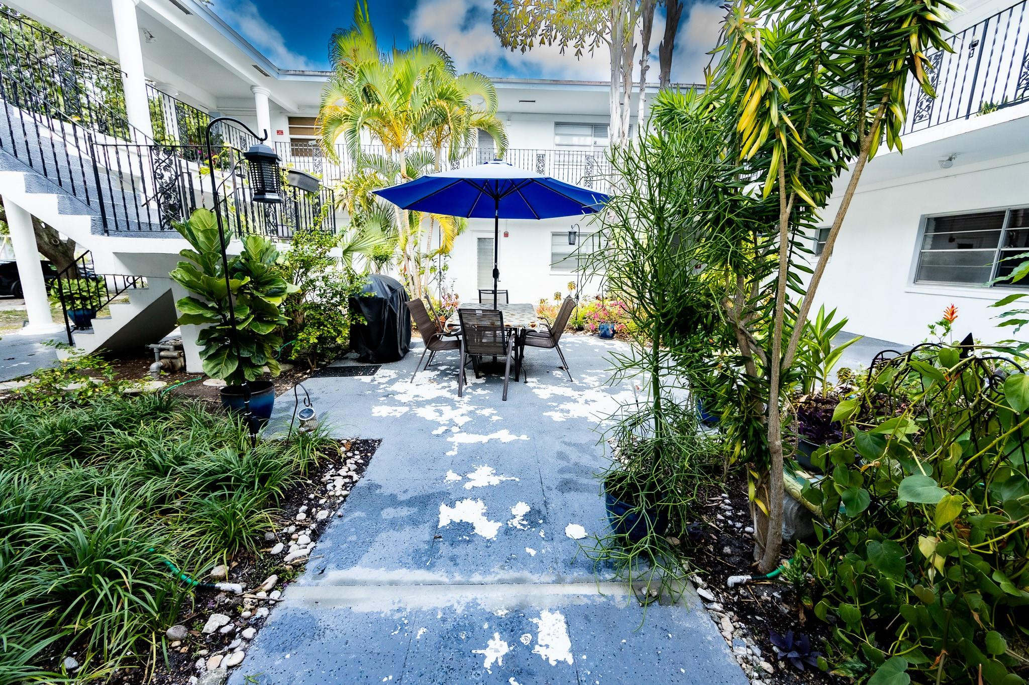 3515 Van Buren Street, Unit A Hollywood, FL 33021 - Photo 4 of 11 Photo 4