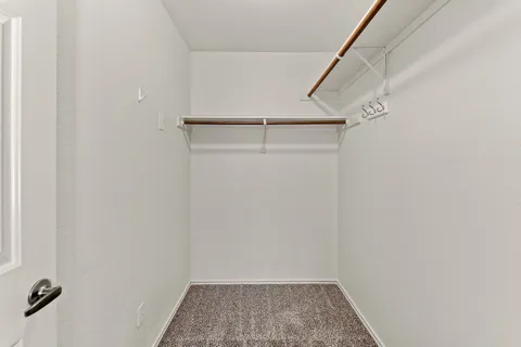 $1,975 | 2410 Great Oaks Drive, Unit 202, Round Rock, TX 78681